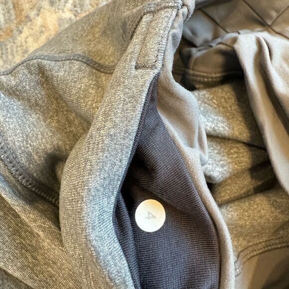 Lululemon cropped legging - Picture 8 of 9